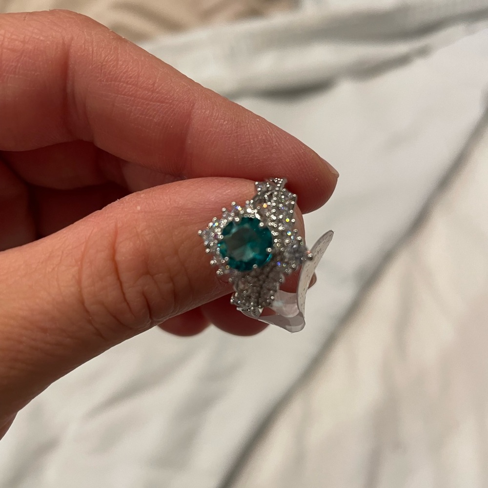 Ring - Picture 5 of 6
